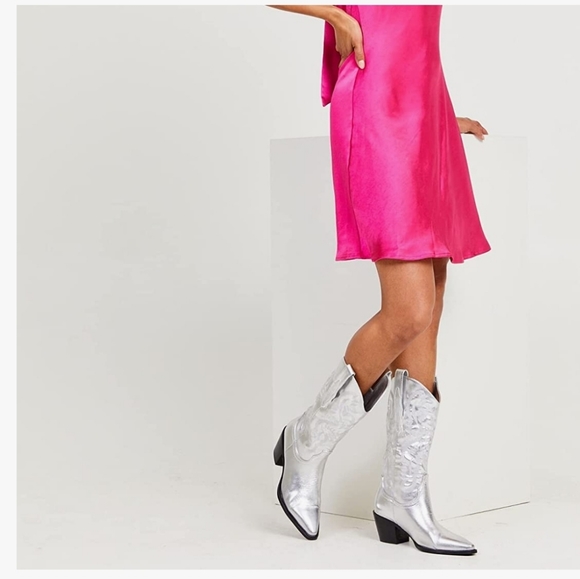 SOLD - Picture 3 of 5